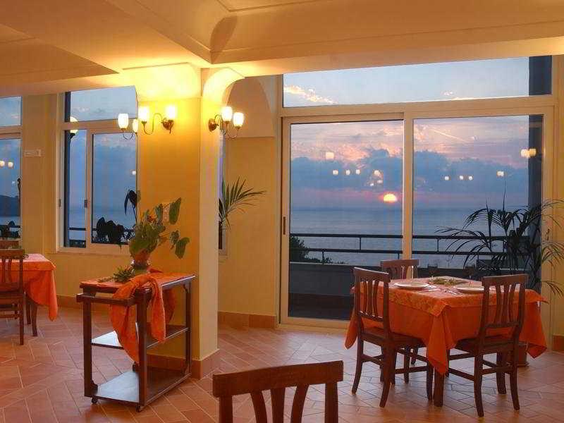 Hotel Baia Palinuro Extérieur photo