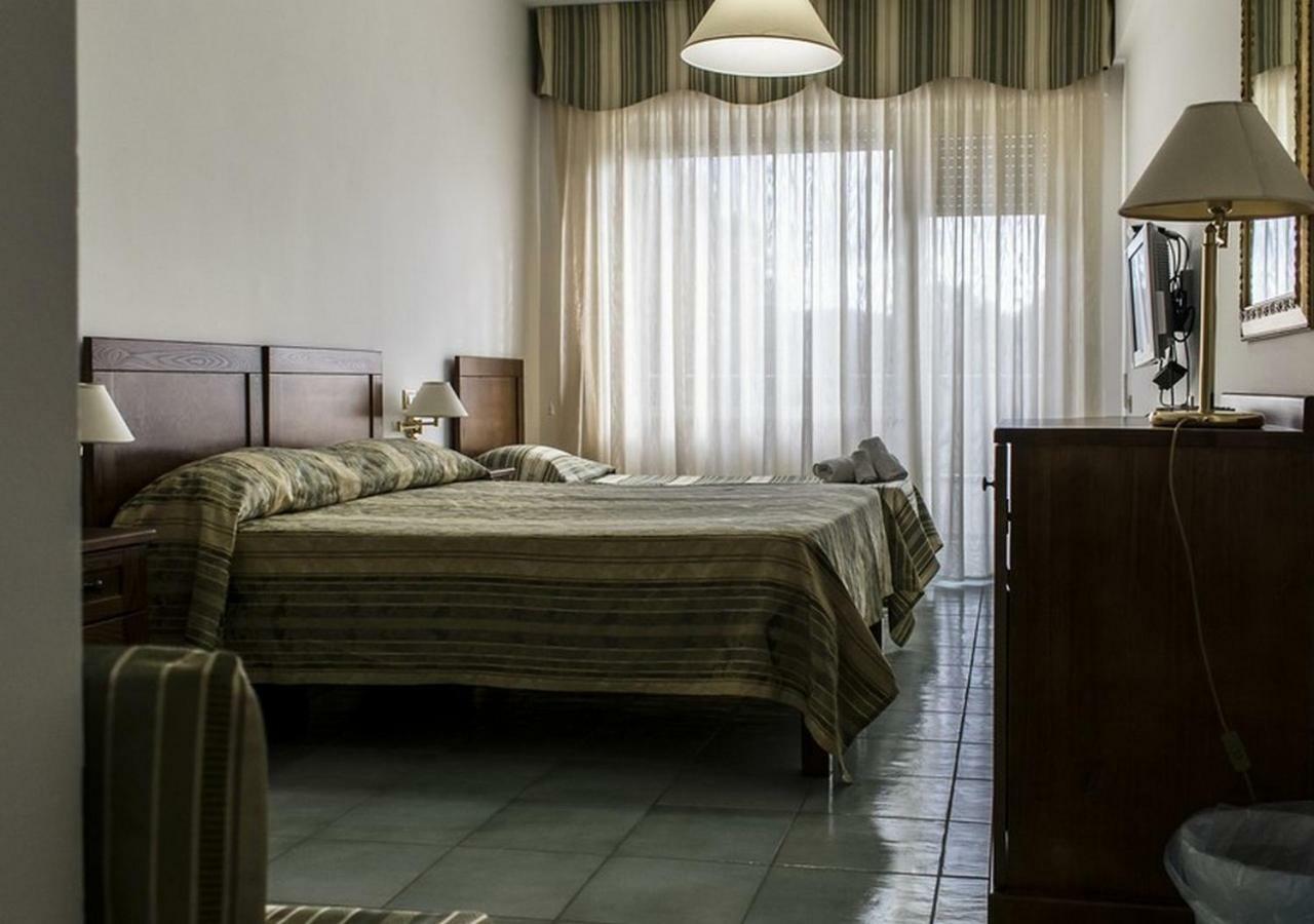 Hotel Baia Palinuro Extérieur photo
